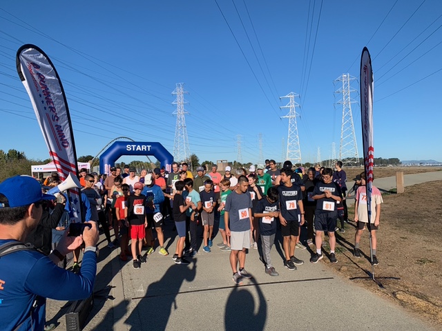 Runners gathered at the San Mateo Rotary Fun Run